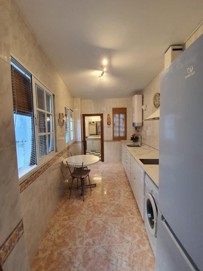 Apartamento Ollerias Малага Екстериор снимка