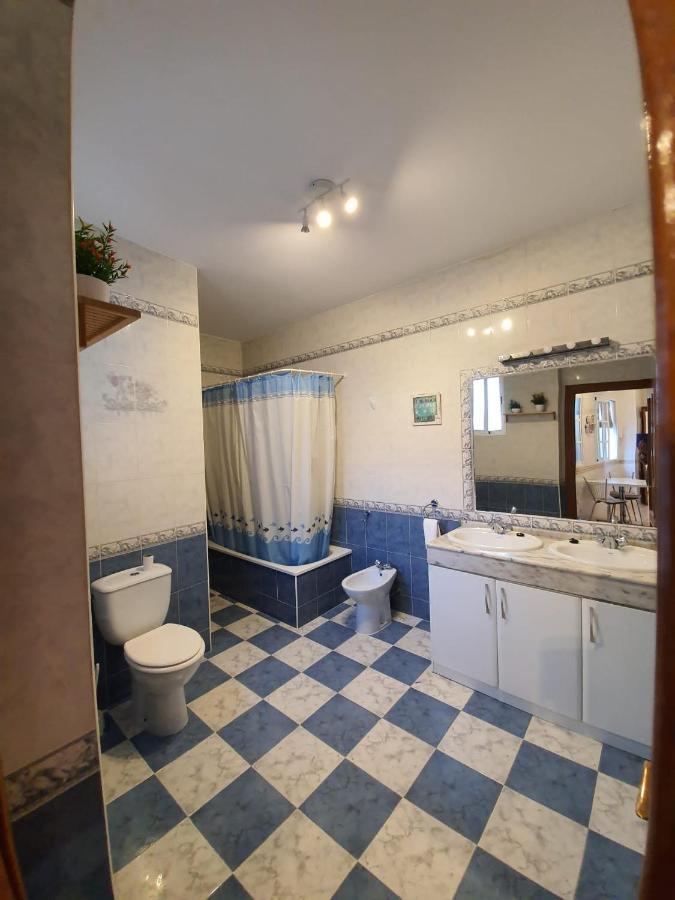 Apartamento Ollerias Малага Екстериор снимка