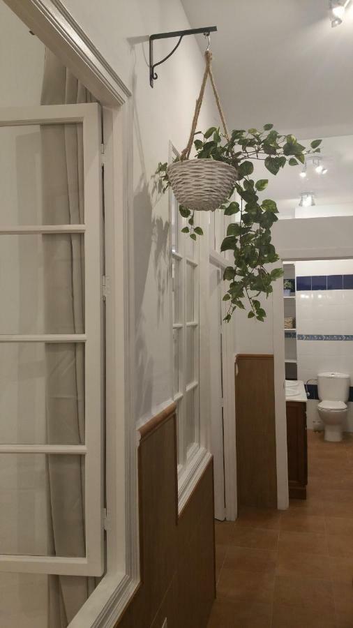 Apartamento Ollerias Малага Екстериор снимка