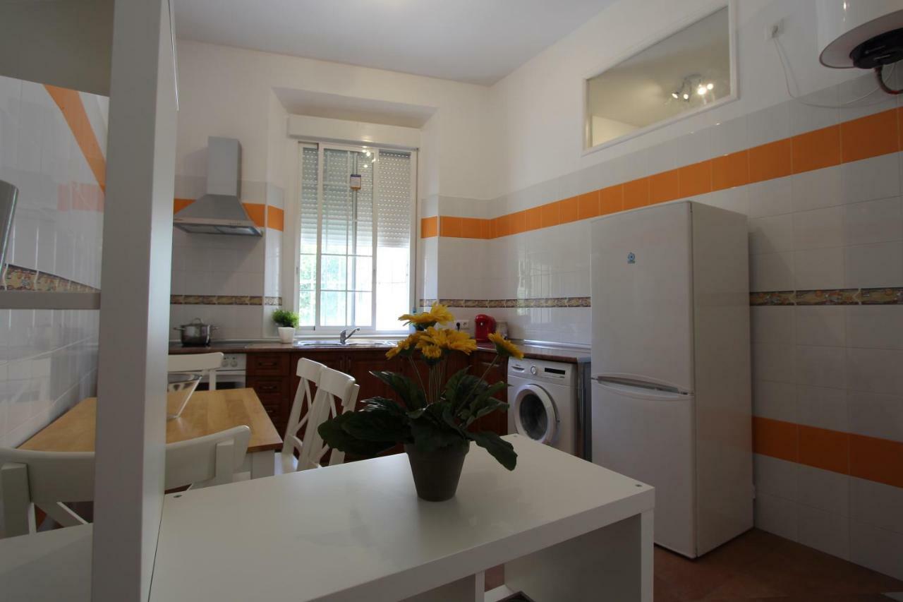 Apartamento Ollerias Малага Екстериор снимка
