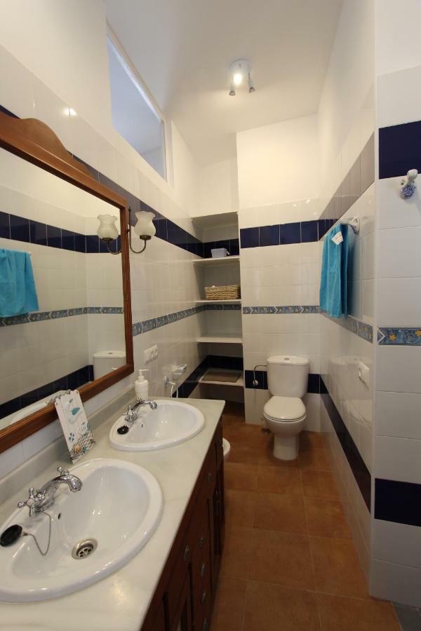 Apartamento Ollerias Малага Екстериор снимка
