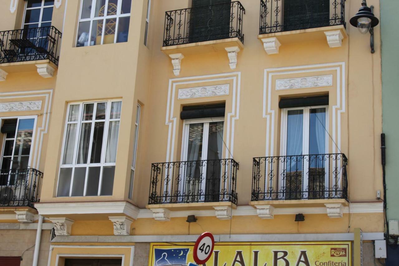 Apartamento Ollerias Малага Стая снимка